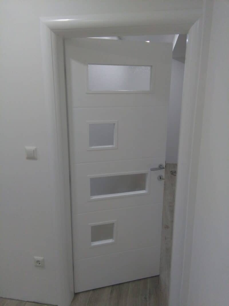 Innentüren mit Würfel-Glassystem